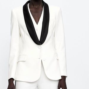 Off white tuxedo blazer